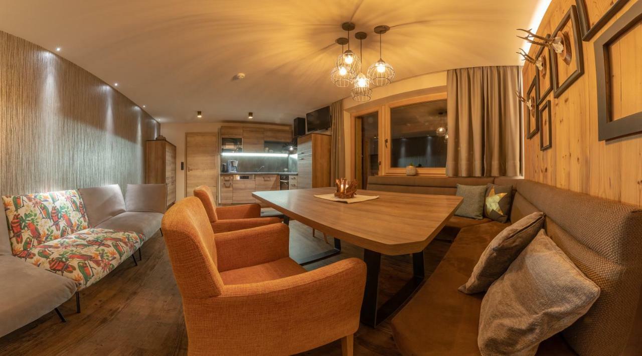 Appartement Zillertal Klee Mit Restaurant Kleementine Ried im Zillertal Exterior foto