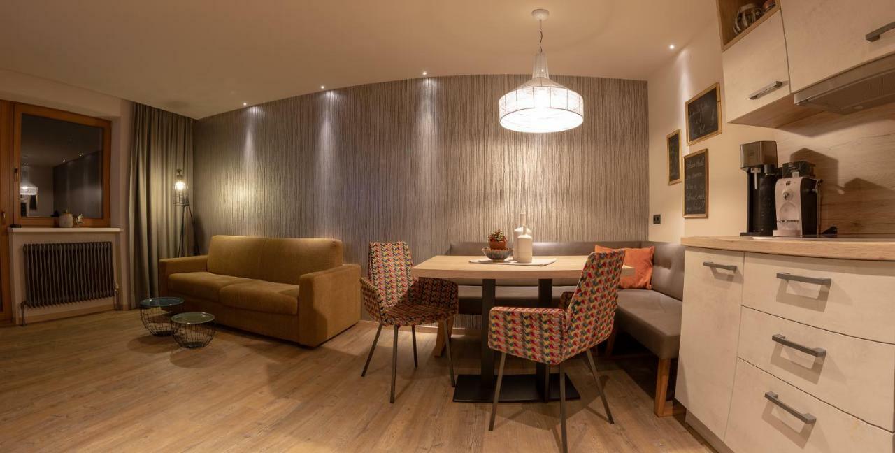 Appartement Zillertal Klee Mit Restaurant Kleementine Ried im Zillertal Exterior foto